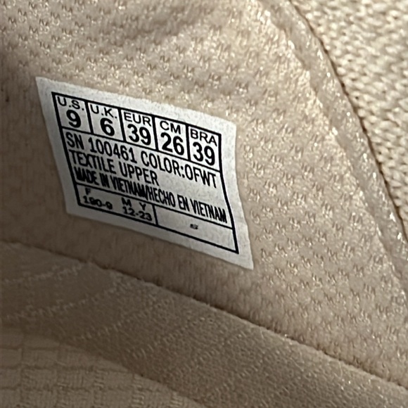 Skechers Relaxed Up Lifted Knit Shoes Womens Size 9 Ivory Maryjane Comfort - Picture 8 of 12